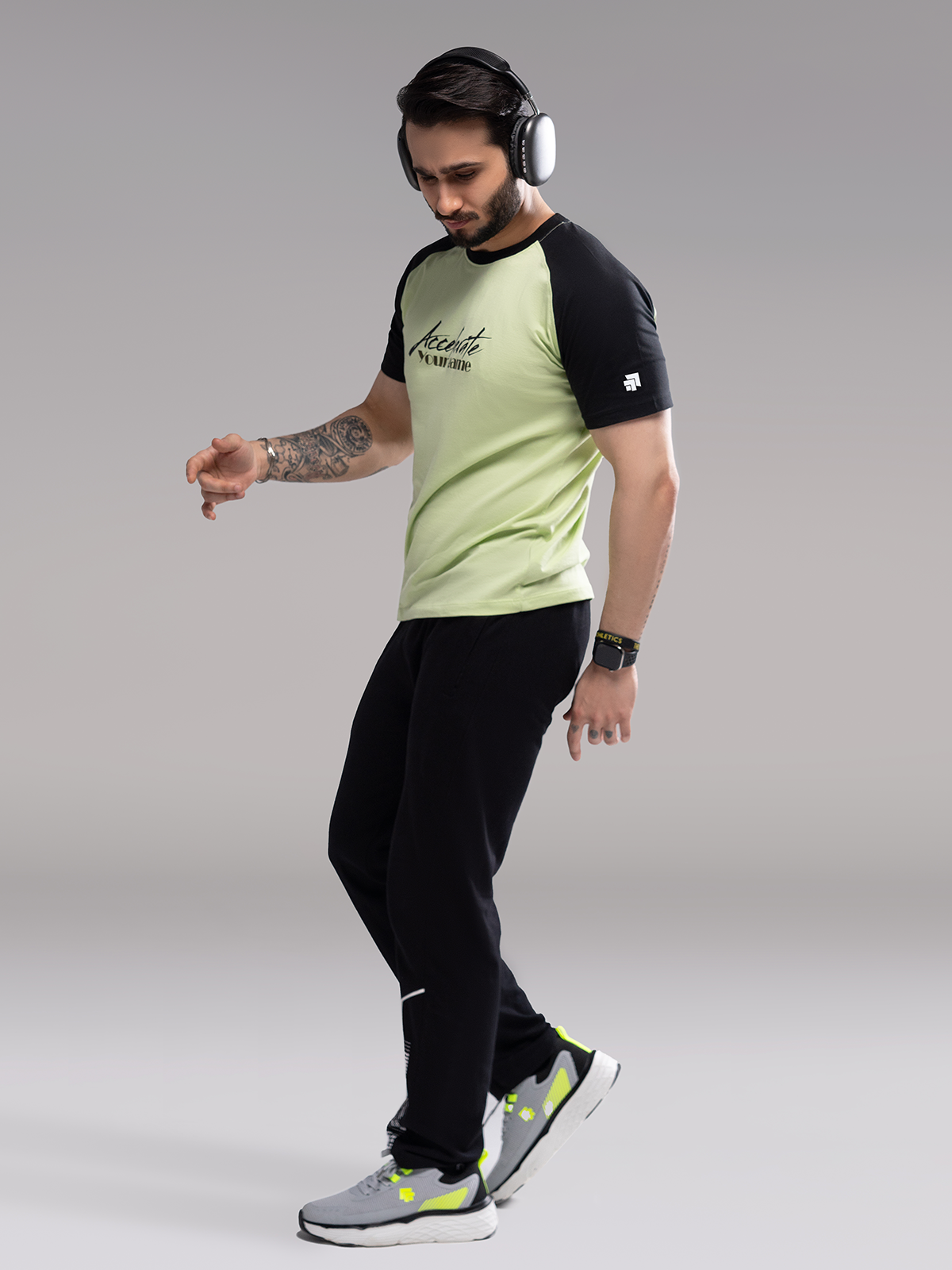 Graphic Reglan T-Shirt