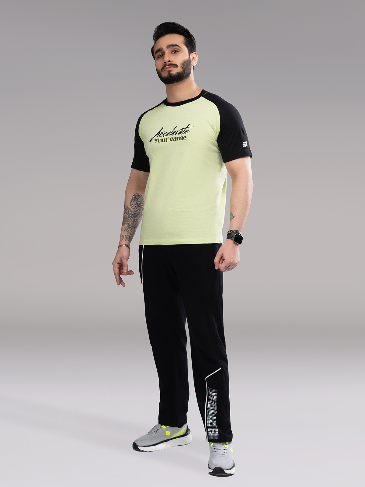 Graphic Reglan T-Shirt